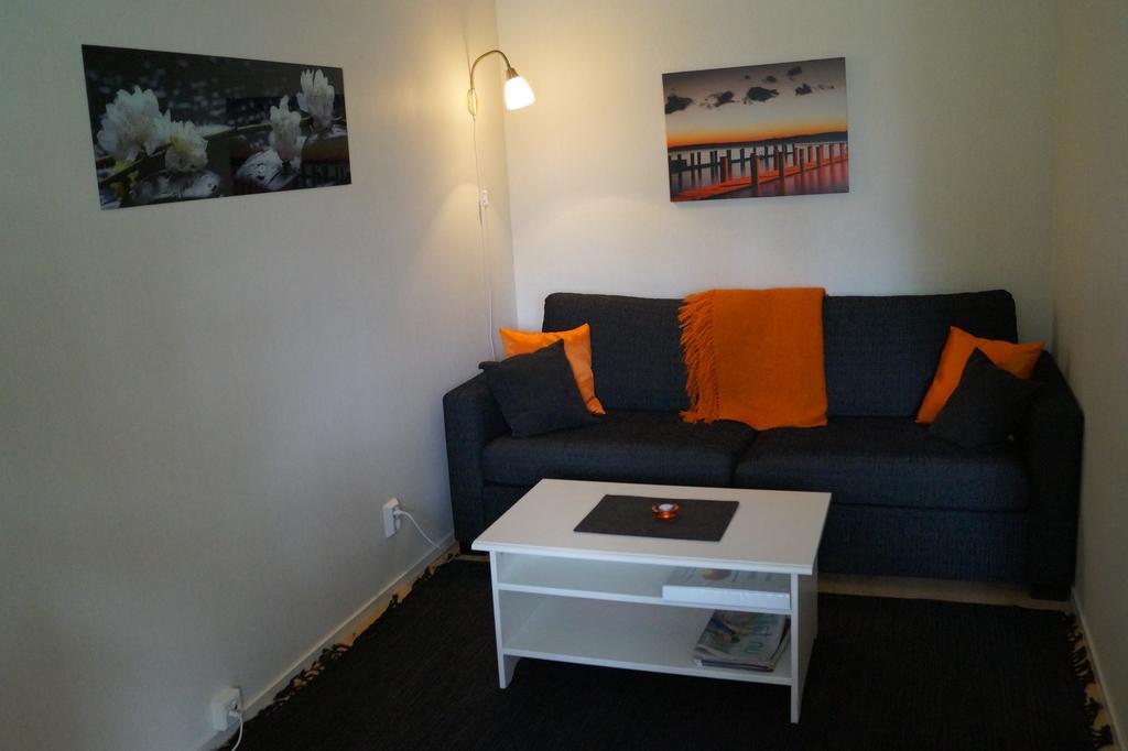 Hjortoe Stugor & Stockhus Finstrom Habitación foto