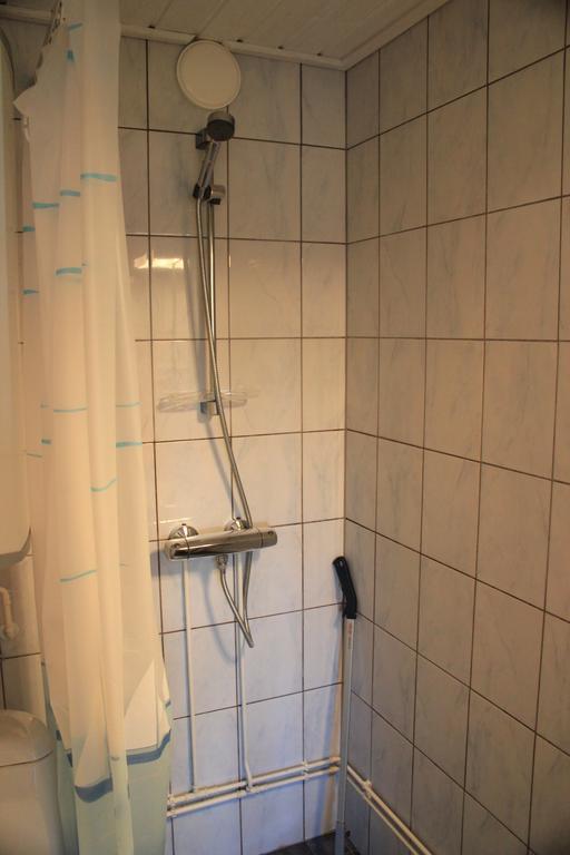 Hjortoe Stugor & Stockhus Finstrom Habitación foto